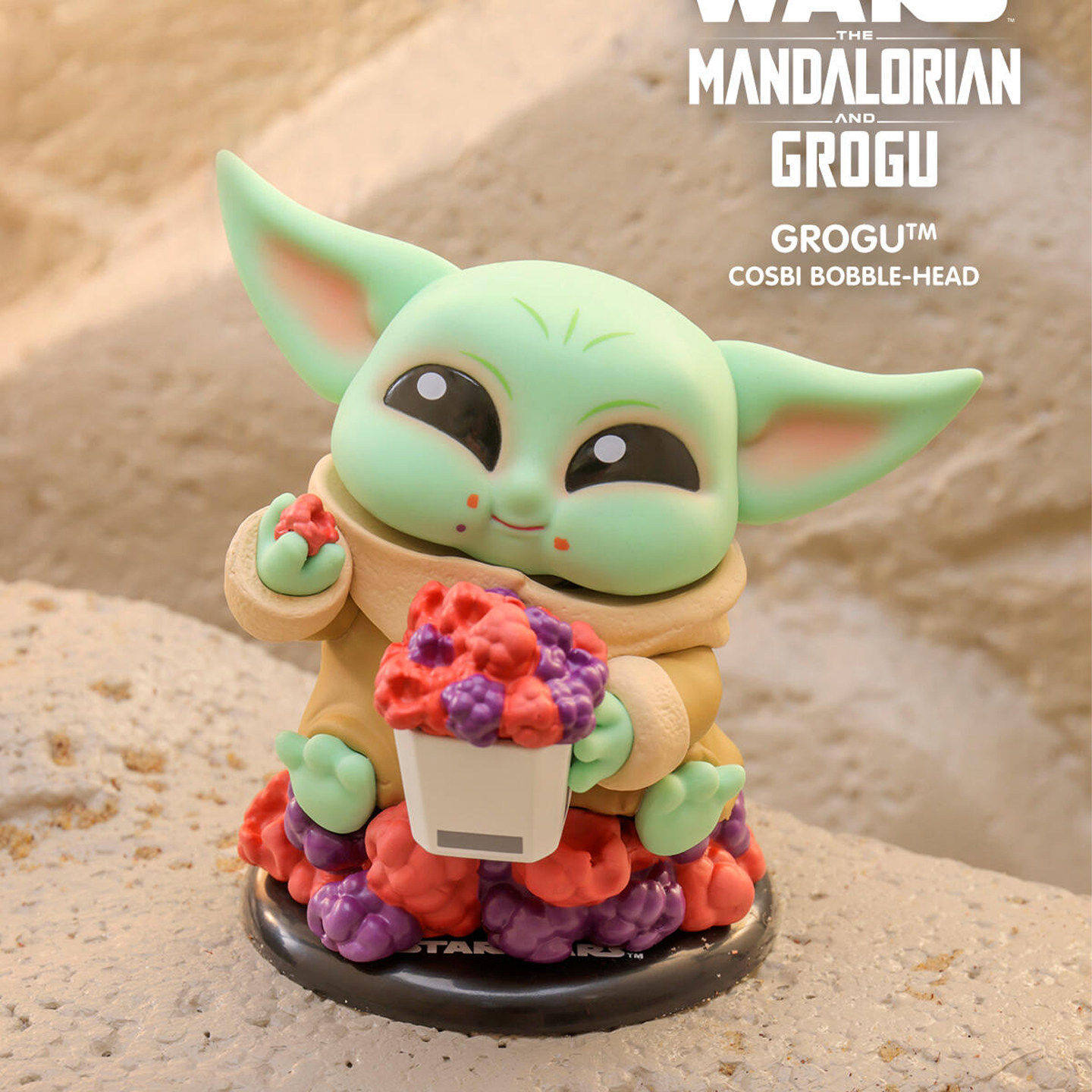 Hot Toys Star Wars The Mandalo - огляд і ціна Baby Yoda Products